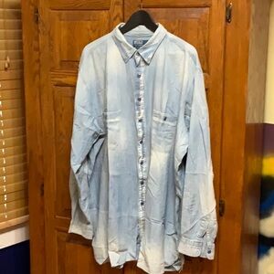 Ralph Lauren distressed denim shirt. Size:2XLT